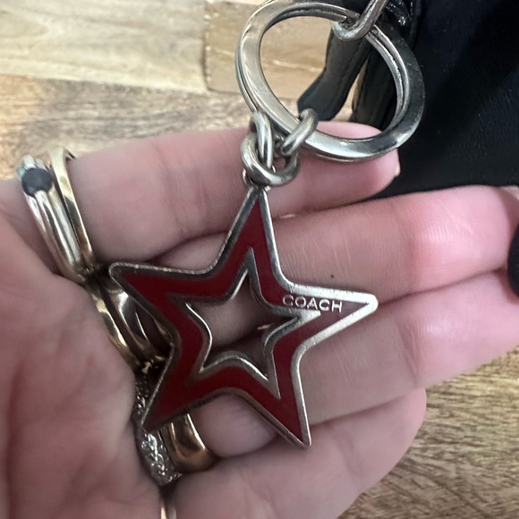 Coach Y2K 2000’s Black Leather Micro Bag with Authentic Coach Star keychain - Picture 3 of 7